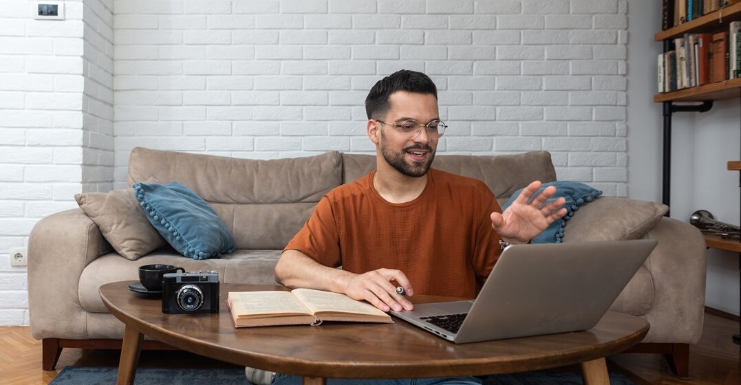 7 Best Alternatives to Duolingo for Spanish Fluency